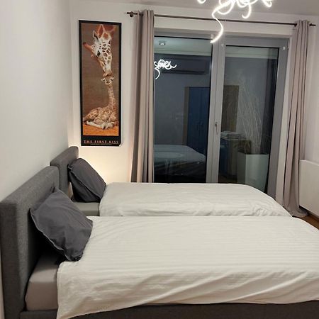 Apartment In Historical Center With Park View Plzen Luaran gambar